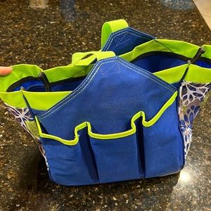 The Pampered Chef Fabric Garden Tool Carrier Bag & 2 pairs Kids Gardening gloves
